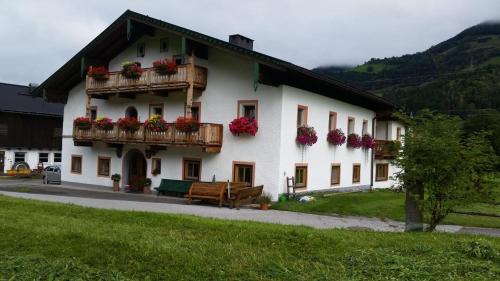 Gries Apartment | Ferienwohnung Fürstauhof