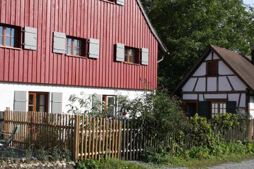 Salem Apartment | Ferienwohnung Hornauer