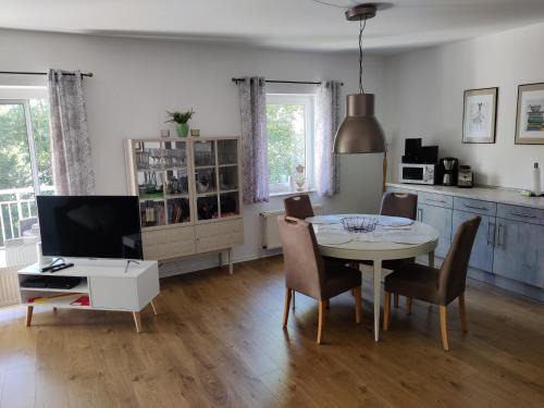 Lalendorf Apartment | Ferienwohnung Jano - Residenz am See