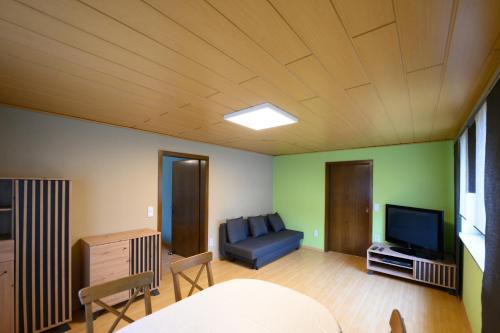 Schwarzenfeld Apartment | Ferienwohnung Kraus