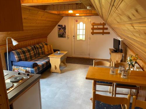 Triebischtal Apartment | Ferienwohnung mit Sonnenterrasse, Monteursunterkunft, Gästewohnung