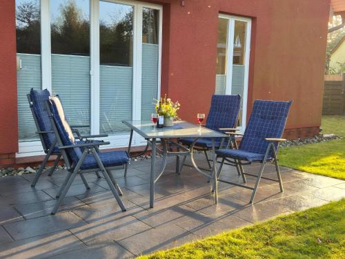 Middelhagen Apartment | Ferienwohnung Moewennest mit Terra