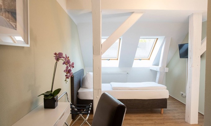 Guestrow Apartment | Ferienwohnung "schlossblick" im Hotel am Schlosspark