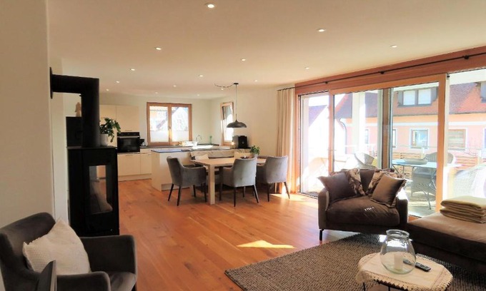 Hagnau Apartment | Ferienwohnung Sonneck