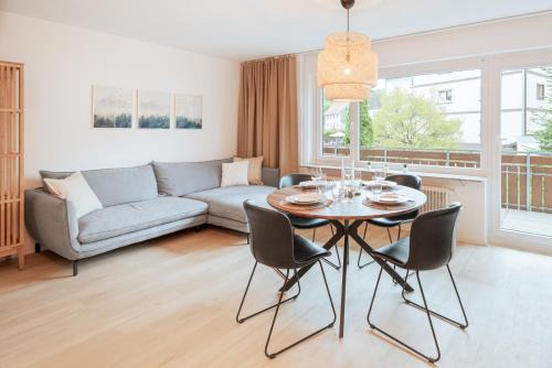 Lenzkirch Apartment | Ferienwohnung Sonnenglück mit großzügigem Südbalkon