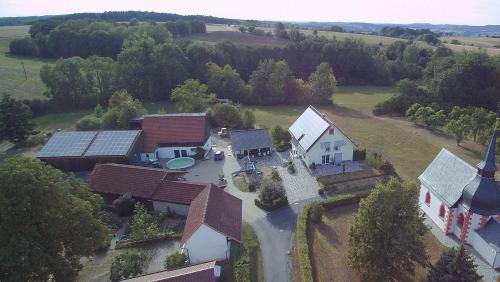 Kueps Apartment | Ferienwohnung Wagner mit Terrasse und Kinderspielplatz