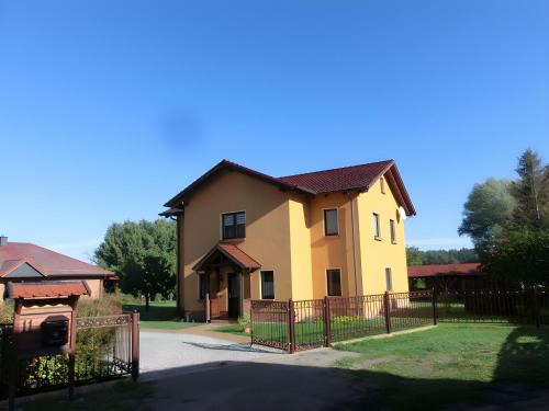 Muritz Apartment | Ferienwohnungen am Federower Hofsee