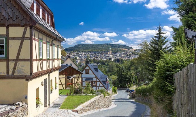 Annaberg-Buchholz Apartment | Ferienwohnungen im Vierseitenhof Linke