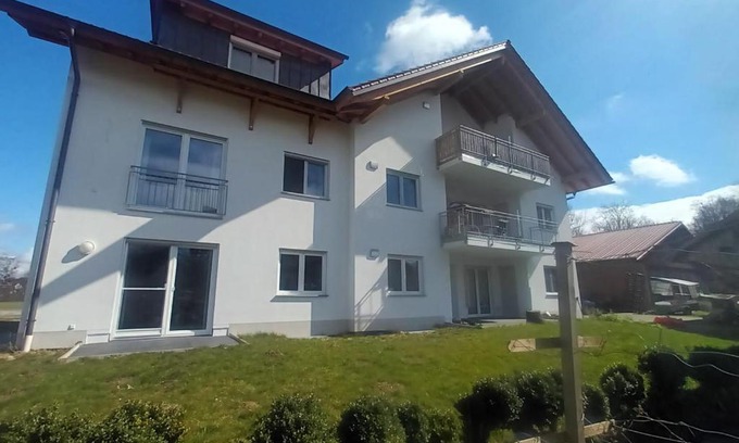 Waggershausen Apartment | Ferienwohnungen Weishaupt Pfingstweider Straße 30