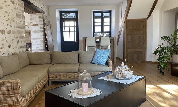 Boissy-le-Sec House | Ferme du Châtaignier, elegant in Essonne, near Paris