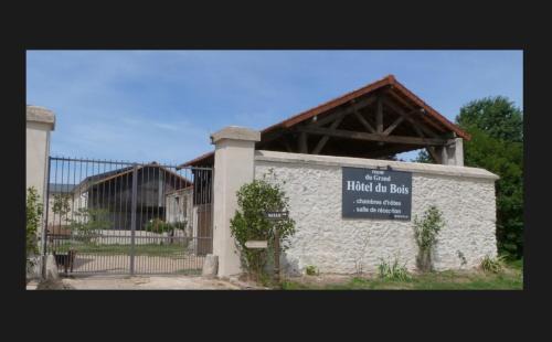 Jouarre Bed & Breakfast | Ferme du Grand Hotel du Bois