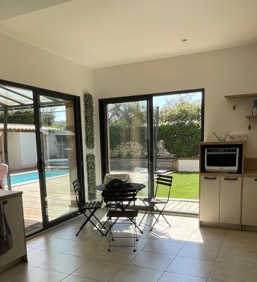 Malemort-du-Comtat House | Fermer
