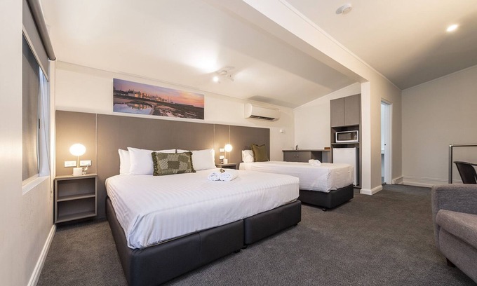 Fern Bay Hotel | Fern Bay Motel