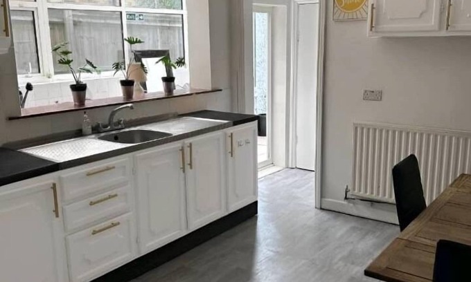 Balham Apartment | Fern Cozy Apartment 4 Wifi Parking