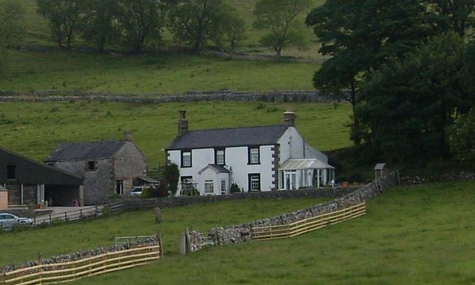 Earl Sterndale Bed & Breakfast | Fernydale Farm Bed & Breakfast