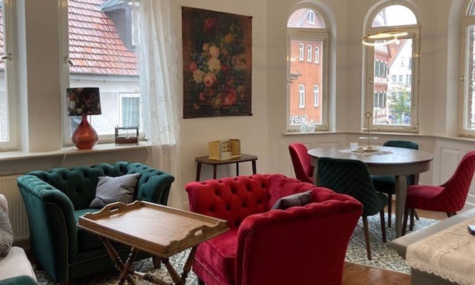 Muensingen Apartment | Fewo Luise 90qm, 2 Schlafräume, 2 Bäder, Dachterrasse, Max. 4 Personen
