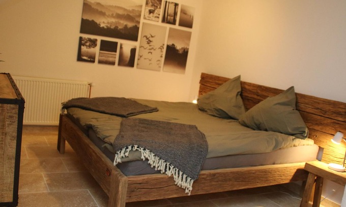 Altenkirchen Apartment | Fewo Spatzennest - Ferienwohnungen Lindenhof