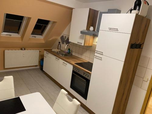 Plauen Apartment | FeWo WIEKO Plauen Leibnizstr. H3, DG rechts