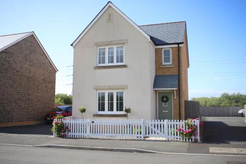 Crynant House | Ffordd Y Meillion