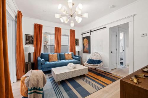 Candler Park Apartment | Field of Gold