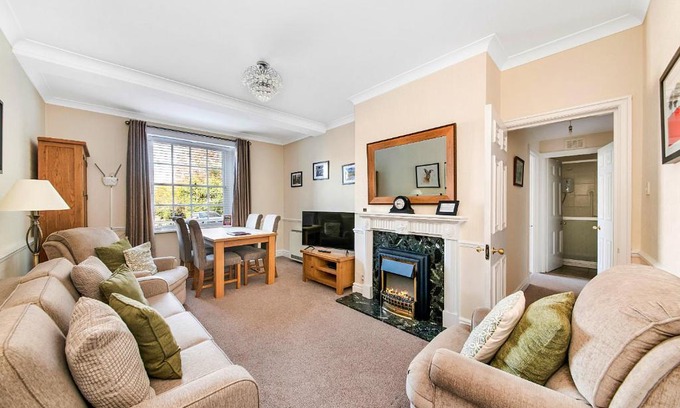 Thirsk Apartment | Finest Retreats - Kilburn Hall Apt