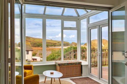 Holywell House | Finest Retreats - Romany Rye