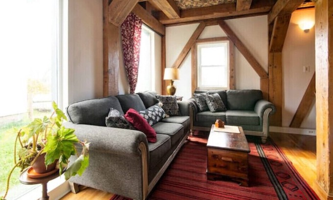 Lodi House | Finger lakes getaway ! Wild Mulberry House