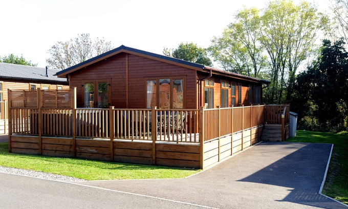 Liverton Cabin | Finlake Fairways Prestige Buckland Lodge sleeps 6