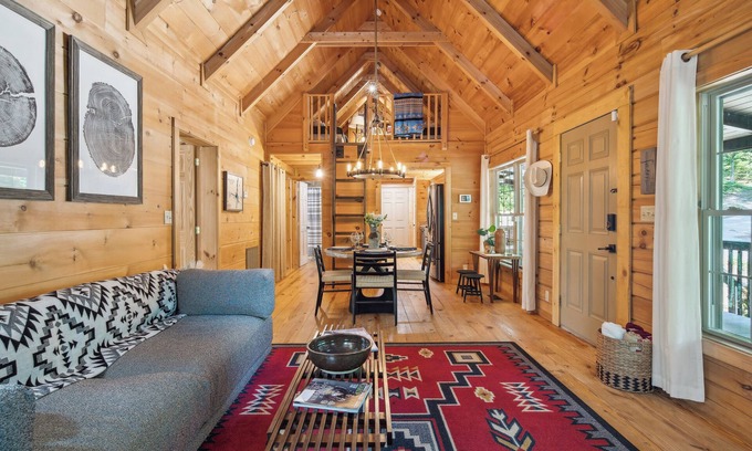 Rutherfordton Cabin | Fire Pit & BBQ: Lake Lure Cabin w/Outdoor Oasis!