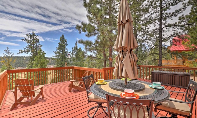 Meadow View Heights Cabin | Fire Pit + Stunning Views ~ 2BD 1 BTH Mountain Cabin - Quiet, Dead End Lane