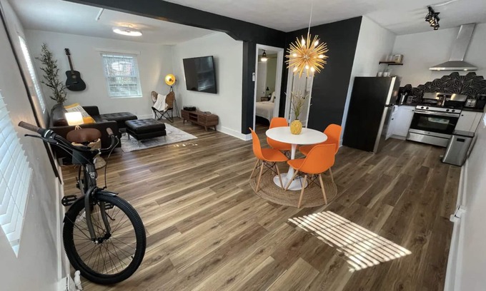 Summerville Cottage | π₯ Firethorn: Summerville Cottage, Medical District