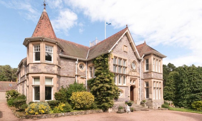 Forres House | Firlands