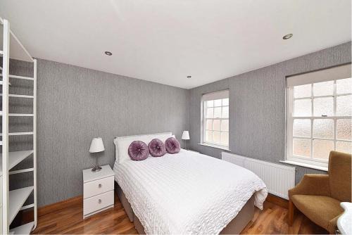 Knutsford Apartment | First Floor Central Knutsford Apartment