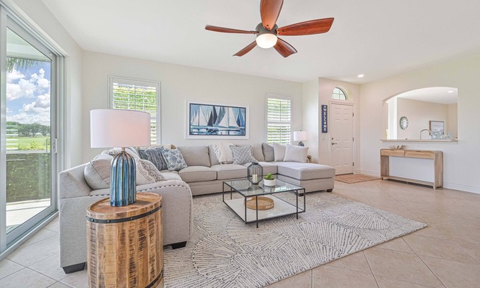 Naples Condo | First Floor Naples coach home with Golf Course View & Resort Style Amenities!