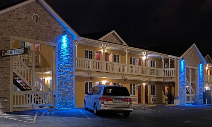 Grand Junction Hotel | First Interstate Inn