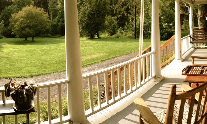 Coburn House | Fisherman's Paradise On Elk Creek 20 Miles from PSU