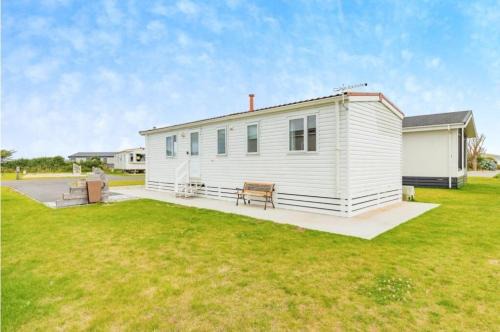Truro Resort | Fistral fields 2