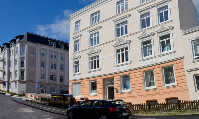 Nordstadt Apartment | Fitter apartment - Schiefe Stube - fewo1846 - Schiefe Stube / Cheap craftsman apartment with 3