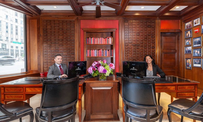 Central Park South Hotel | Fitzpatrick Manhattan Hotel