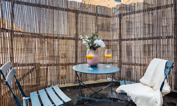 Marylebone Apartment | Fitzrovia Balcony Near Oxford Circus