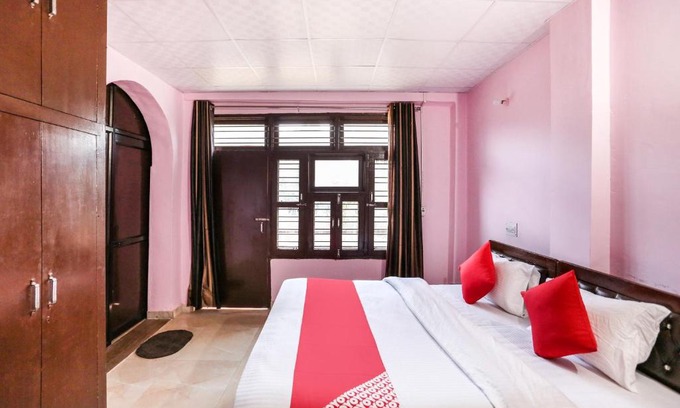 Gurugram Hotel | Flagship Star Residency