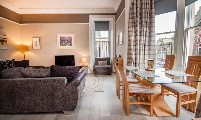 Nairn Apartment | Flat 3 Barron House