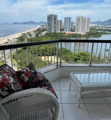 Barra da Tijuca Apartment | Flat na Barra com Vista Deslumbrante para o Mar