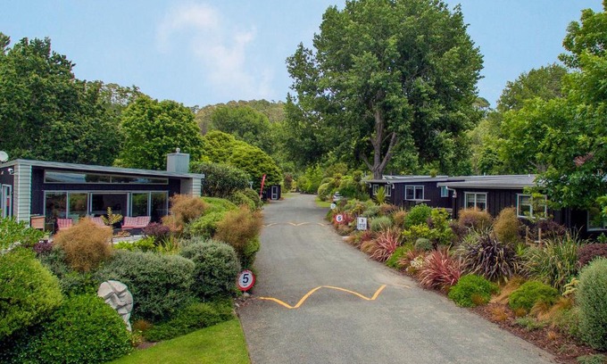 Cooks Beach Apartment | Flaxmill Accommodation