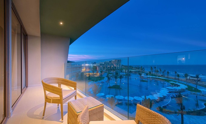 Sam Son Hotel | FLC Luxury Hotel Samson