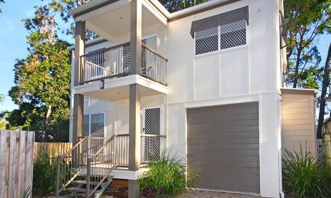 Amity Point House | FLIP FLOP INN