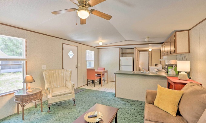 Mcalpin House | Florida Getaway, 14 Mi to Royal Springs!