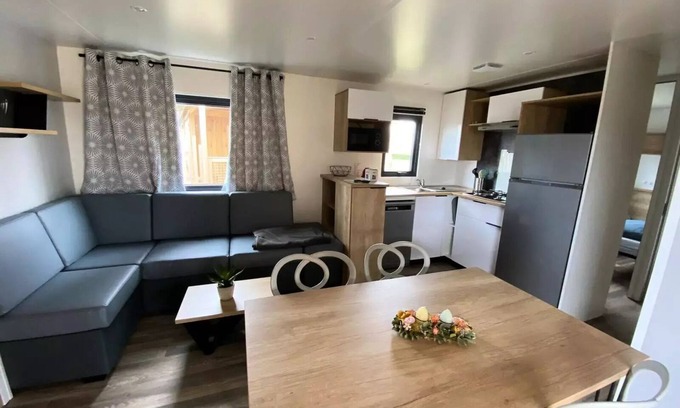 LʼAiguillon-sur-Mer House | Flower Camping Le Pré des Sables * - Mobile home Premium 3 bedrooms 37m2 - 2 bathrooms + TV 6 persons