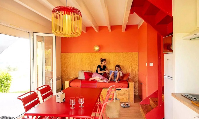 Lissac-sur-Couze Villa | Flower Camping du Lac du Causse * - Cottage 32m2 (2 bedrooms) + open terrace + LV + TV 6 persons