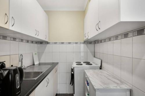 Melbourne Apartment | Fly Around Town in Pocket Rocket